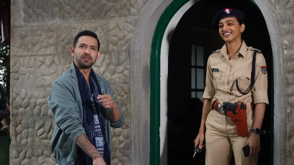Radhika Apte and Vikrant Massey in Forensic Movie