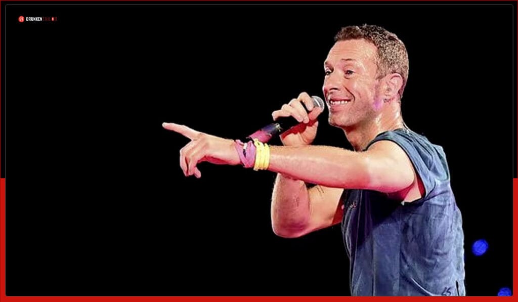 Chris Martin at Coldplay concert India, Mumbai.